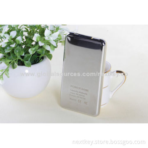 2014 Best Ultra-slim Touch Screen Power Station for iPhone with 4,500mAh Capacity
